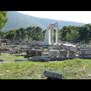 Propylon des Gymnasiums